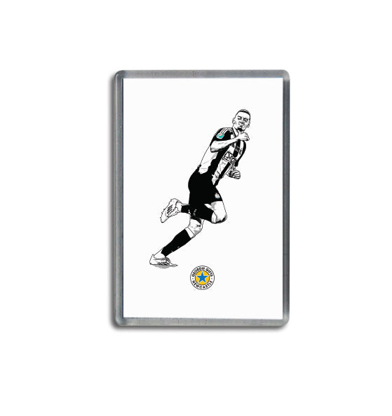 Geordie Gifts Newcastle United supporter fridge magnet featuring a hand-drawn Alexander Isak illustration celebrating his second goal in the Carabao League Cup final at Wembley by pointing at Virgil van Dijk.