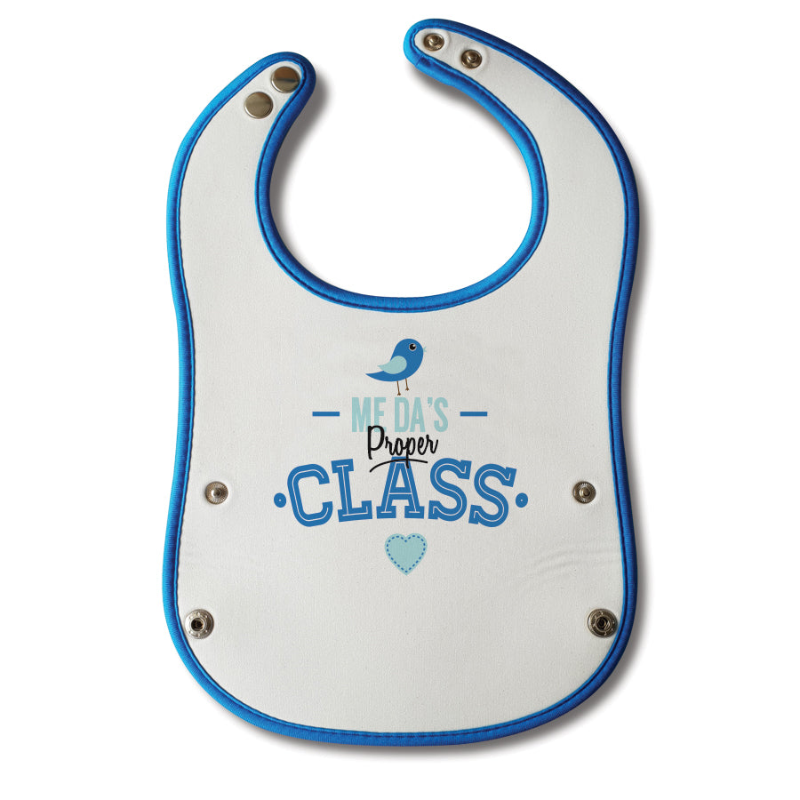 me Da's (dad) proper class. Baby boy blue geordie baby bib. Designed and made in newcastle by geordie gifts. Northeast phrases childrens clothing